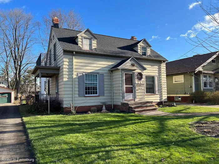 KC Roofing, LLC Picture 9