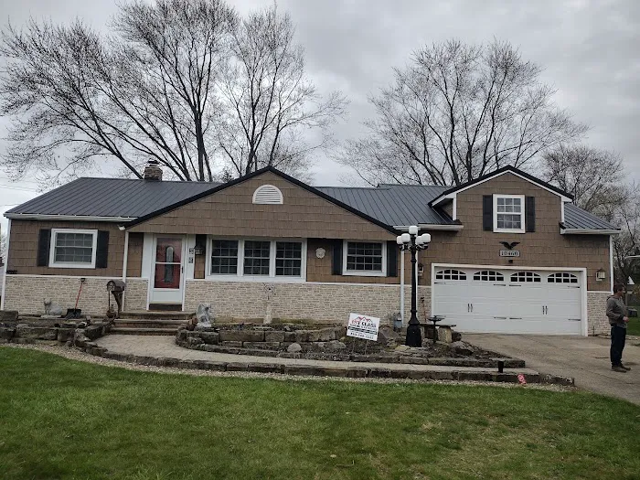 1st Class Roofing & Exteriors Picture 4