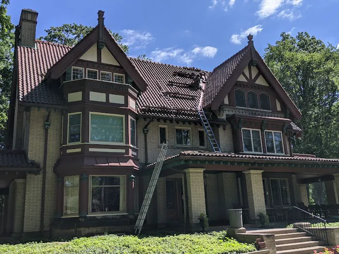 Hazlett Roofing & Renovation Picture 1