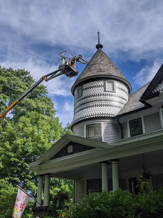 Hazlett Roofing & Renovation Picture 3