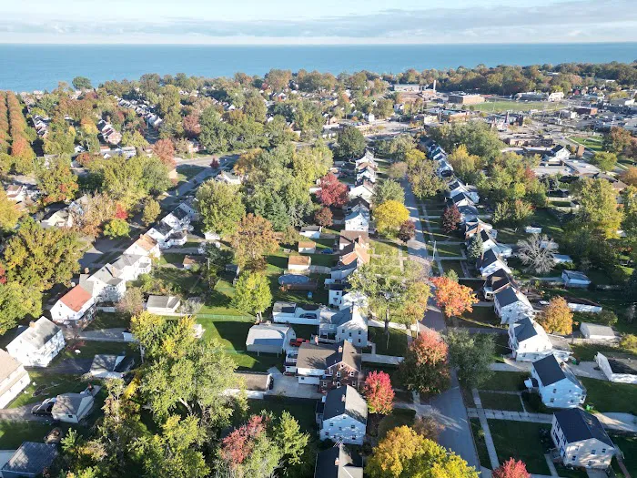 Right Hand Man Picture 8