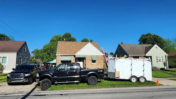 Right Hand Man Picture 4