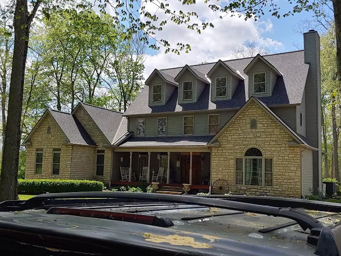 Creekside Roofing and Decks Picture 1