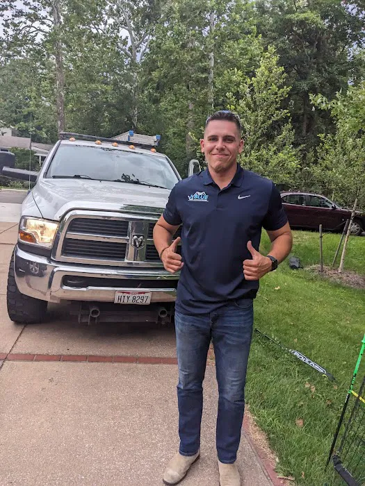 Blue Roofing and Gutters Picture 10