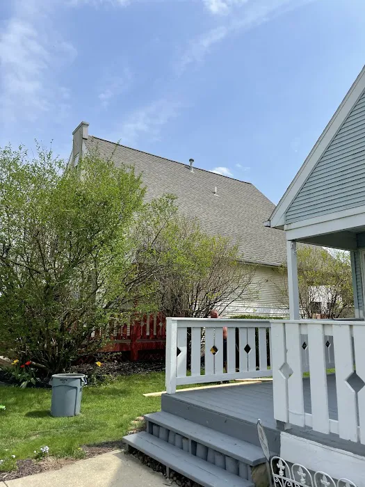 J & M Roofing & Exteriors LLC Picture 2