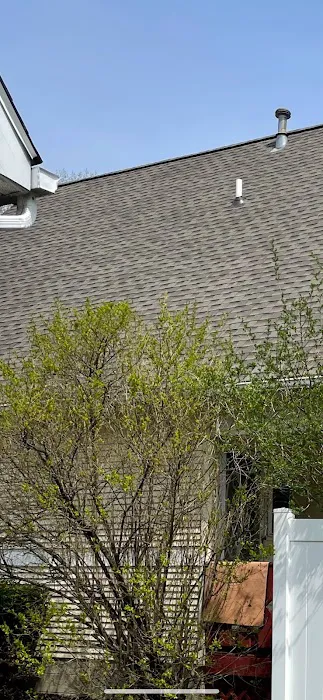 J & M Roofing & Exteriors LLC Picture 6