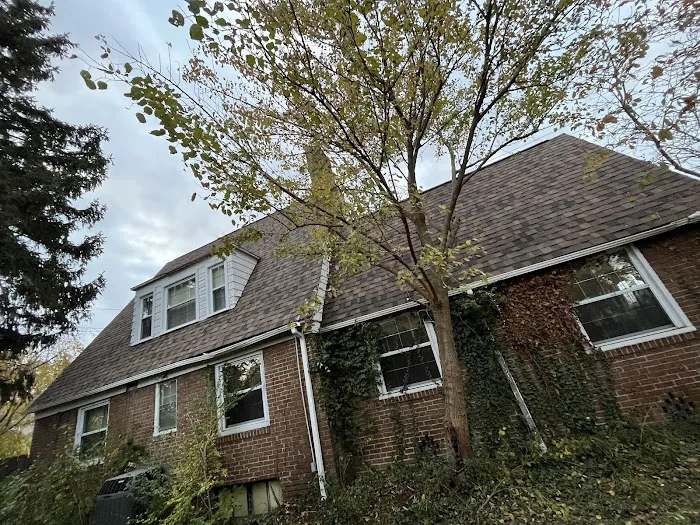 J & M Roofing & Exteriors LLC Picture 10