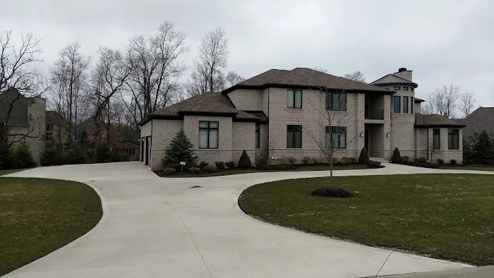 H & M Roofing And Exteriors LLC Picture 3