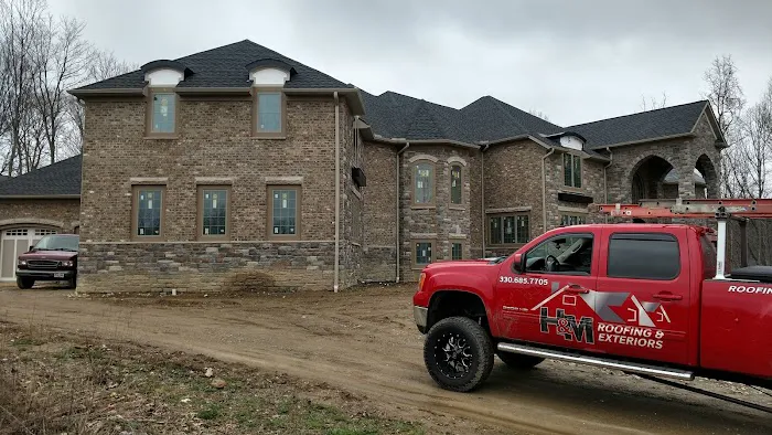 H & M Roofing And Exteriors LLC Picture 1