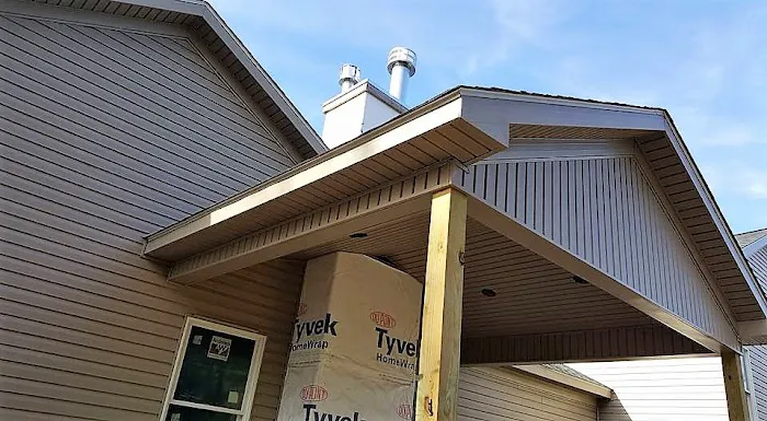 H & M Roofing And Exteriors LLC Picture 4