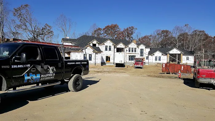 H & M Roofing And Exteriors LLC Picture 10