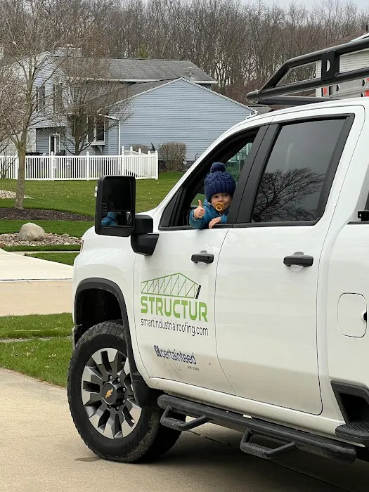 Structúr Industrial & Commercial Roofing & Maintenance Picture 1