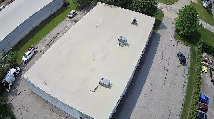 Structúr Industrial & Commercial Roofing & Maintenance Picture 8