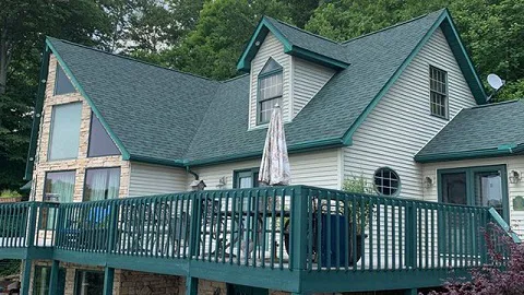 Troyer Roofing & Construction Picture 1