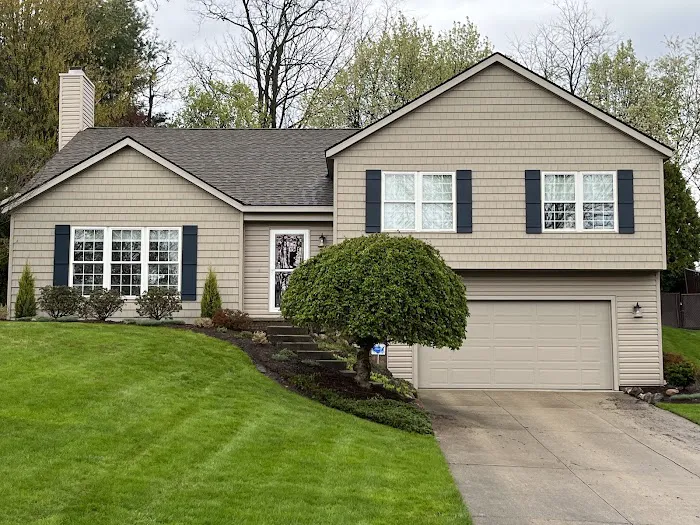 Benson Roofing & Siding Picture 1