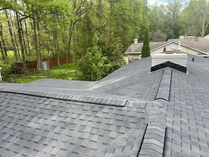 Apple Creek Roofing Picture 3