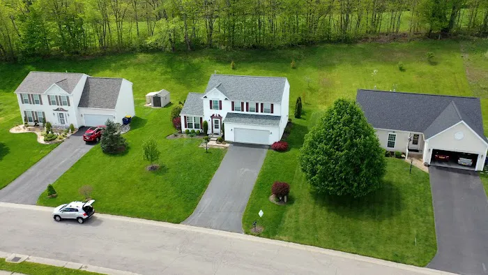 Oaks Roofing & Siding Picture 2