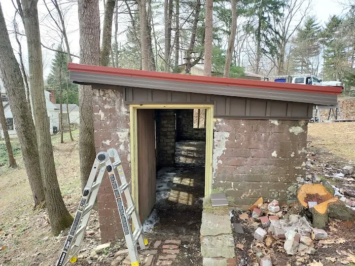 West Holmes Roofing & Construction Picture 3