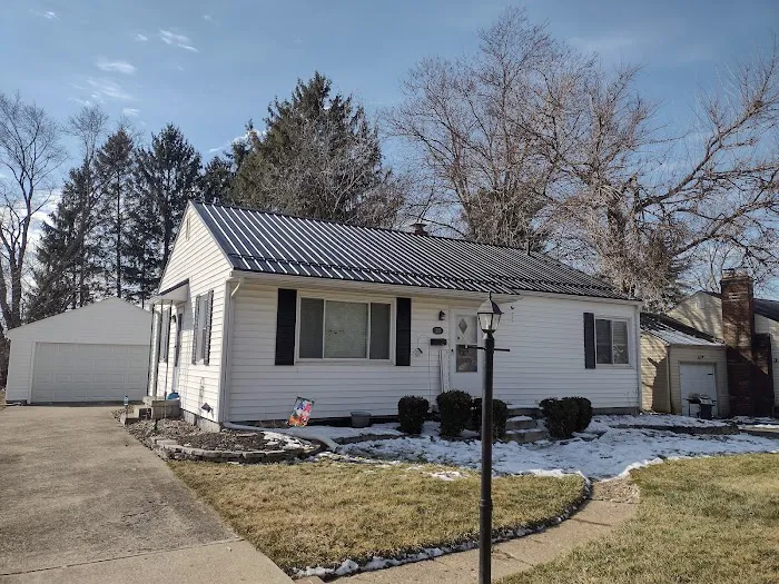 Hillside Roofing Picture 3