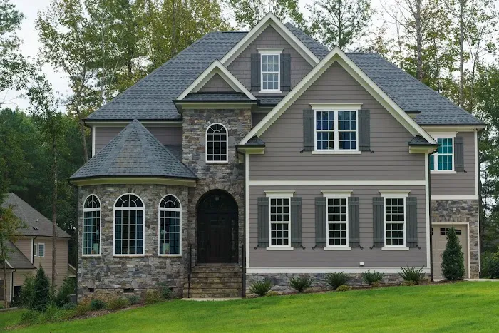 E & M Roofing LLC Picture 10