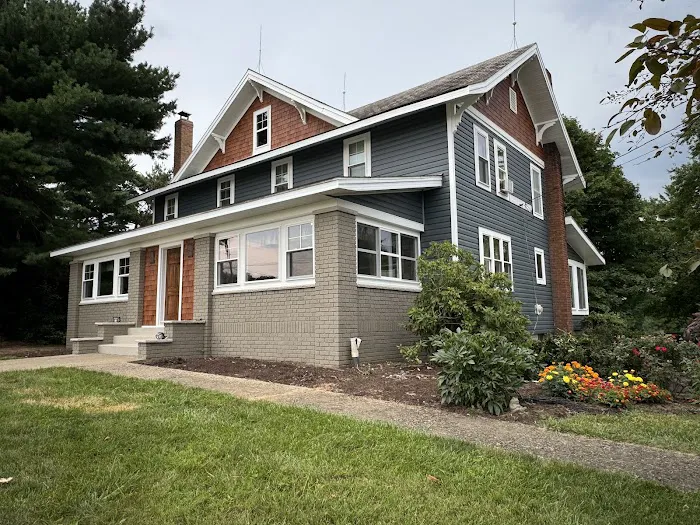 Elegant Exteriors Picture 4