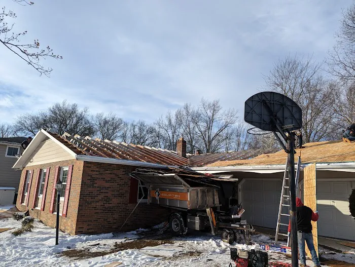 Robinhood Roofing and Restoration LLC Picture 4