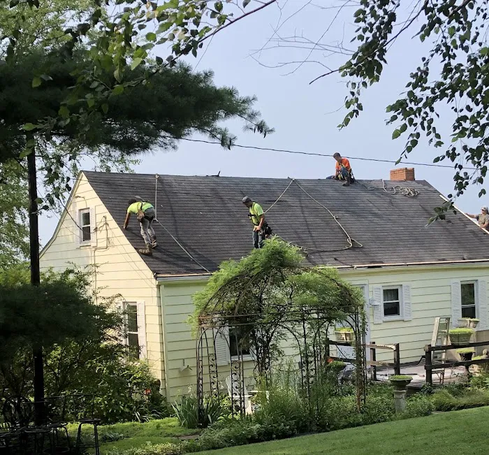 T&M Roofing and Sheet Metal Picture 2