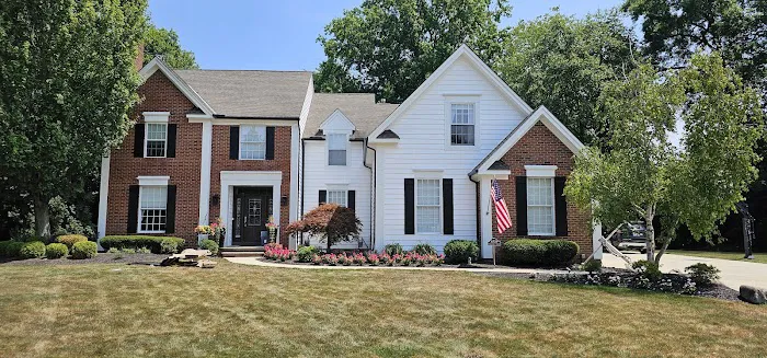 CLE Roofing & Siding LLC Picture 1