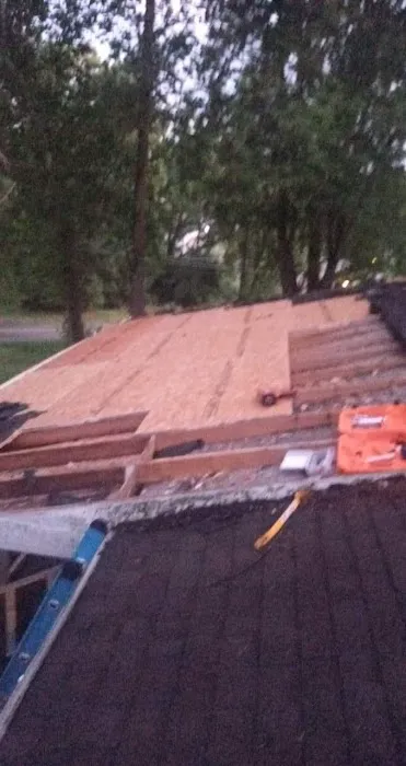 Russell's Roofing & Construction Picture 8