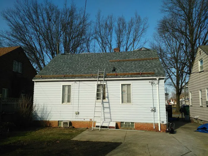 Price Rite Roofing & Siding Picture 1