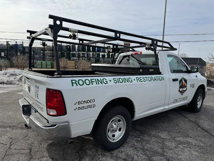 Peak and Valley Roofing Picture 1