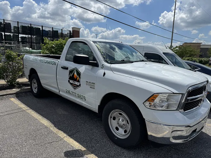 Peak and Valley Roofing Picture 4