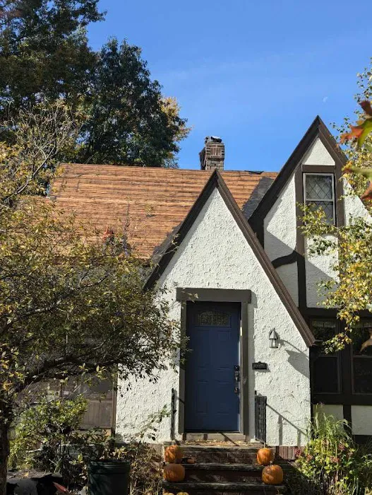 Peak and Valley Roofing Picture 5