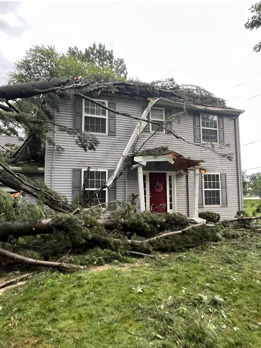 Peak and Valley Roofing Picture 10