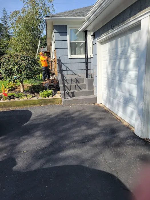 SRS Construction Services - Roofing and Siding Contractor Picture 6