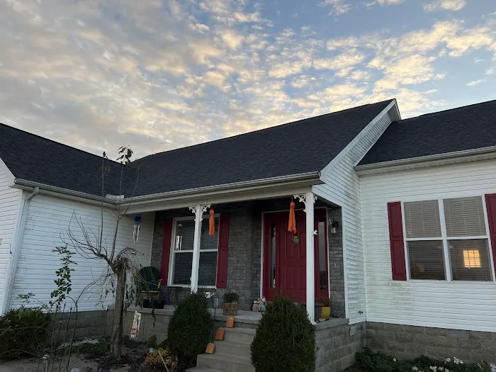 Clark's Straight Line Roofing Picture 1