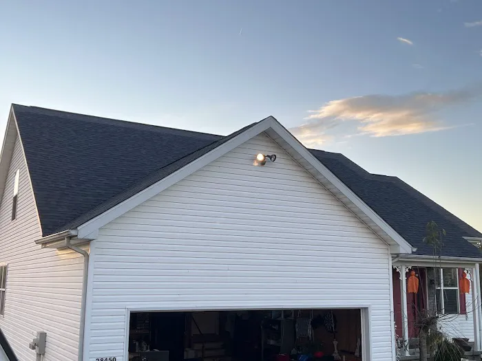 Clark's Straight Line Roofing Picture 2