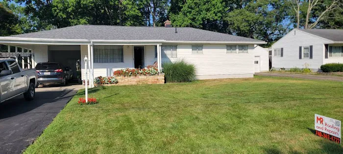 M & R Roofing & Repairs LLC Picture 1