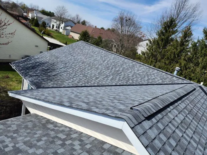 M & R Roofing & Repairs LLC Picture 3