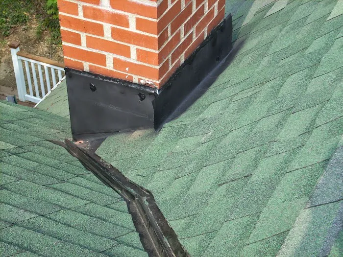 M & R Roofing & Repairs LLC Picture 9