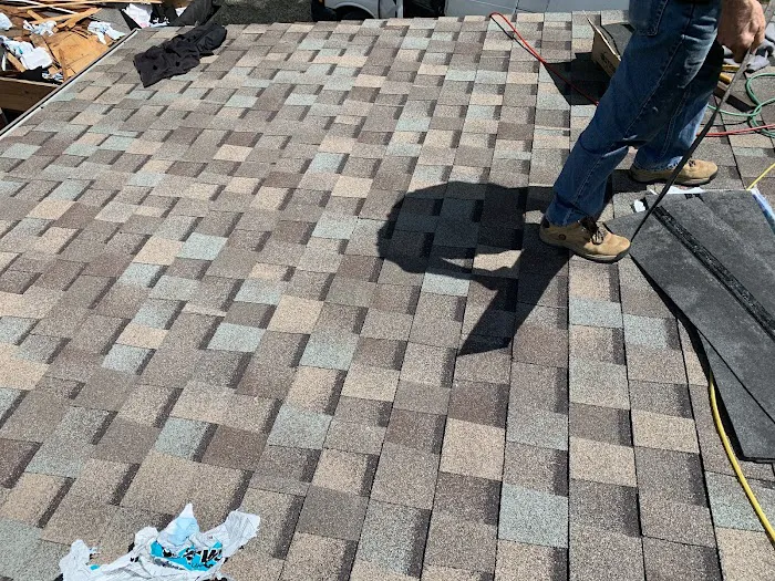 R&L Roofing Picture 3