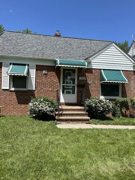 Royalty Roofing Picture 3