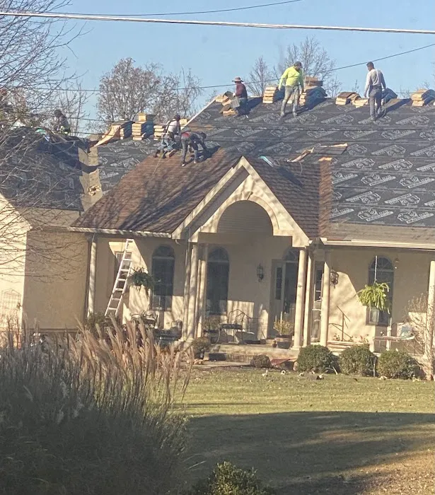 MN Roofing and Construction Picture 1