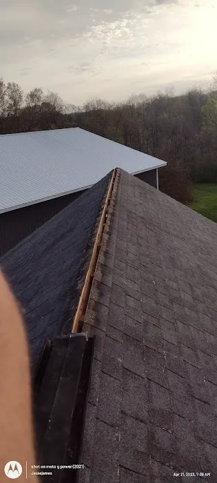 Advanced Seamless Gutter and Roofing Inc. Picture 1