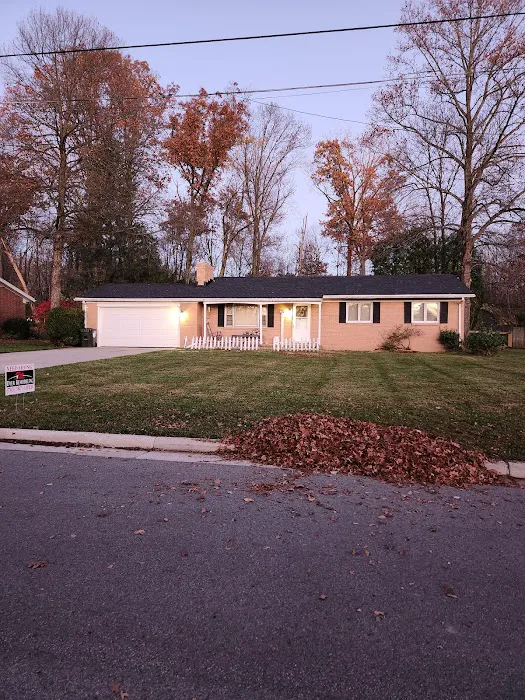 Dyer Remodeling Roofing & Siding Picture 1