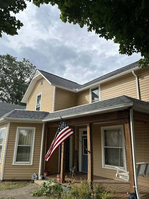 Dean's Roofing & Construction Picture 6