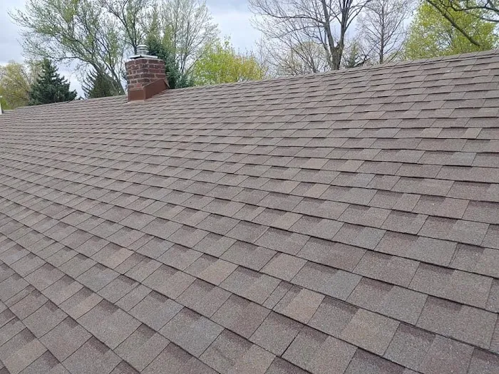 Larry's Roofing Picture 1