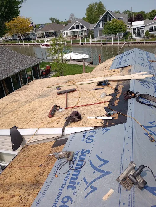 Larry's Roofing Picture 5