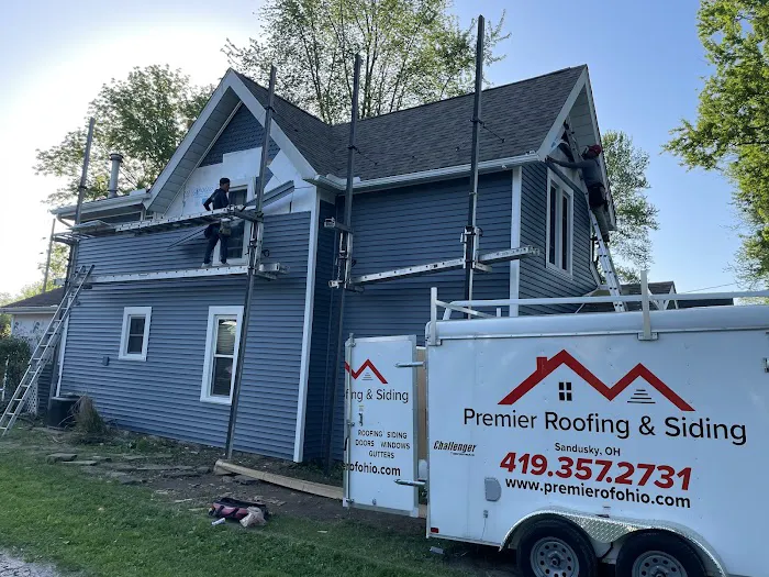 Premier Roofing & Siding Picture 1