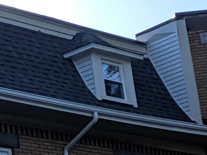 Ideal Roofing & Sheet Metal Picture 1